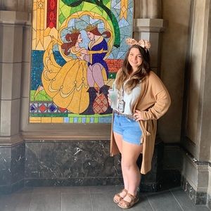 Meet your Posher, Monika